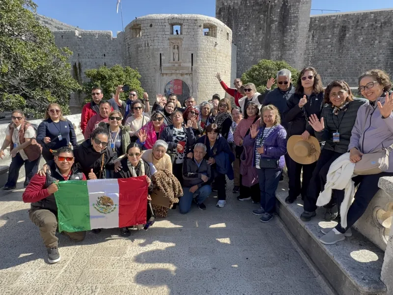 Grupo de peregrinos en Dubrovnik