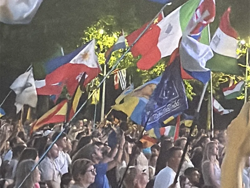 Banderas internacionales en Medjugorje